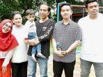 ria-ricis-dan-keluarga-jokowi.jpg