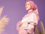 ria-ricis-minta-maaf-hingga-ungkap-usia-kandungan.jpg