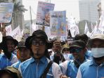 ribuan-buruh-menuntut-pembatalan-uu-omnibus-law_20230810_204257.jpg
