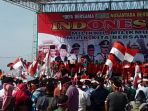 ribuan-orang-meriahkan-doa-bersama-di-anjungan-pantai-losari_20161130_154843.jpg