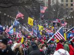 ribuan-pendukung-donald-trump-serbu-gedung-kongres-amerika_20210108_011016.jpg