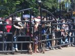 ribuan-warga-antri-untuk-suntik-vaksin-covid-19-di-tangerang_20210629_114122.jpg