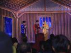 ribuan-warga-menyaksikan-pentas-ludruk-nih3.jpg