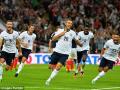rickie-lambert-celebrates-scoring.jpg