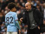 rico-lewis-dan-pep-guardiola.jpg