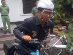 ridwan-kamil-bersepeda_20150722_111734.jpg