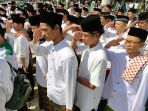 ridwan-kamil-pimpin-apel-peringatan-hari-santri-nasional-2022_20221022_124129.jpg