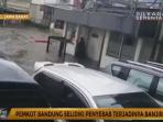 ridwan-kamil-selidiki-penyebab-terjadinya-banjir_20161026_121537.jpg