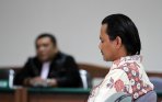 riefan-avrian-divonis-6-tahun-penjara_20141217_135418.jpg