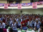 rieke-diah-pitaloka-pimpin-rapat-akbar-fppi-masalah-pelabuhan_20170621_133035.jpg