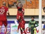 riko-simanjuntak-cetak-gol-semata-wayang-buka-asa-persija-kudeta-psm.jpg