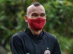 riko-simanjuntak-menjalani-latihan.jpg