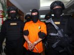 rilis-pembunuhan-satu-keluarga_20181116_180723.jpg