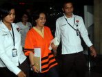 rinelda-bandaso-asisten-pribadi-dewie-yasin-limpo-diperiksa-kpk_20151029_114210.jpg