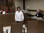 rinelda-bandaso-dituntut-5-tahun-penjara_20160425_212441.jpg