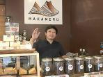rino-senlewa-pemilik-kedai-mahameru.jpg