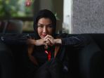 rita-widyasari-diperiksa-kpk-sebagai-tersangka_20171006_143346.jpg