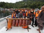 ritual-tenggelamnya-km-sinar-bangun_20180624_182031.jpg