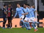 riyad-mahrez-melakukan-selebrasi-setelah-mencetak-gol-ke-gawang-psg-di-liga-champions.jpg