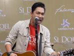 rizal-armada-bawakan-soundtrack-flm-si-doel-the-movie_20180611_125251.jpg