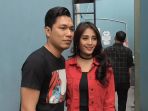 rizal-armada-dan-istrinya-monica-imas_20180709_132756.jpg