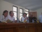 rizal-ramli-gebrak-meja_20160504_115829.jpg