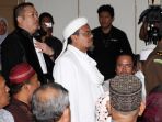 rizieq-shihab-saksi-sidang-lanjutan-ahok_20170228_103426.jpg