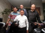 rj-lino-kembali-diperiksa-bareskrim-polri_20160106_144408.jpg