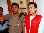 robbie-abbas-jalani-sidang-perdana_20150819_111743.jpg
