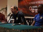 robert-alberts-menghadiri-sesi-jumpa-pers-di-hotel-sahid-jaya-jumat-1422020.jpg