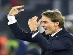 roberto-mancini-saat-mendampingi-italia.jpg
