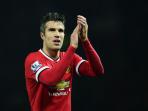 robin-van-persie-tepukyuuuuk_20150425_211130.jpg
