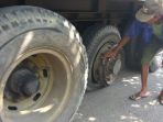 roda-truk-kontainer-lepas_20170606_200927.jpg