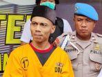 rohim-pria-yang-tanam-ganja-di-pamulang-ketika-diamankan-di-mapolrestro-depok.jpg
