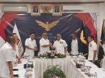 rombongan-partai-gerindra-disambut-nih3.jpg