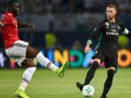 romelu-lukaku-dihadang_20170809_035604.jpg