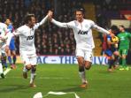 rooney-mata-persie_20150206_003557.jpg
