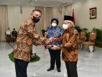 roper-kategori-emas-oleh-wakil-presiden.jpg