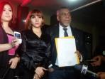 roro-fitria-lapor-polisi_20151128_213448.jpg