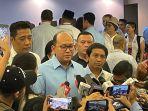 rosan-roeslani-saat-ditemui-awak-media-usai-deklarasi-struktur-tkn-prabowo-gibran.jpg