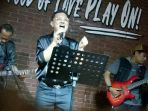 roy-tamo-rilis-single-perdana-kasih-jangan-bersedih-ciptaan-ke_20220629_233307.jpg
