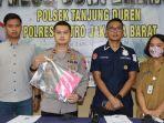 rram-wibisono-menggelar-konferensv.jpg