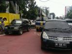 ruang-henti-khusus-sepeda-motor-di-medan_1_20151207_090008.jpg