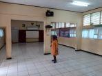 ruangan-di-sdn-01-pagi-kramat-pela-jadi-lokasi-isolasi-pasien-odp-covid-19.jpg