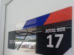 ruangan-royal-box-yang-terdapat-di-sirkuit-mandalika.jpg