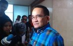 ruhut-sitompul-di-gedung-dpr_20141113_180618.jpg