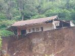 rumah-aman-gempa123.jpg