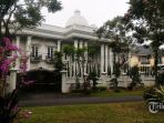 rumah-bos-first-travel_20180220_192652.jpg