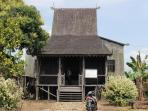rumah-bubungan-tinggi_20151213_120529.jpg
