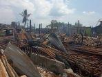 rumah-dibakar-saat-kerusuhan-di-penajam-paser-utara.jpg